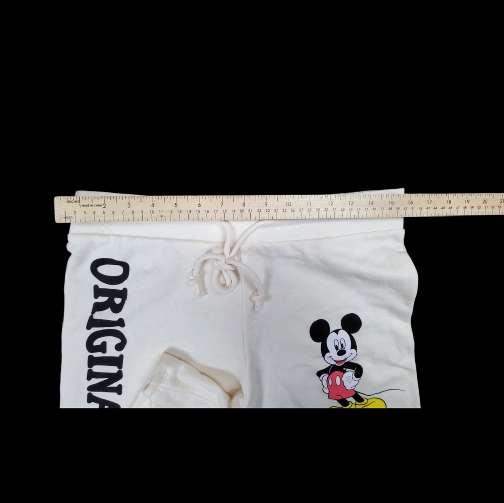 Disney Mickey Mouse Shorts Size M - Picture 5 of 8